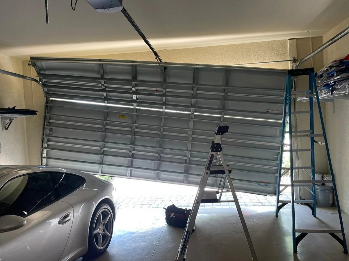 Garage door repair work, gallery photo 12